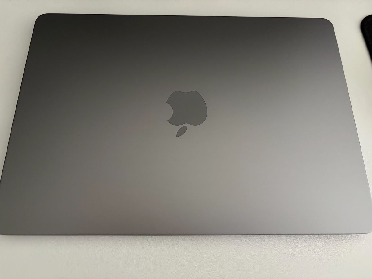 Apple Notebooks: Apple MacBook Air 13 M2 – Neu (gemäss Beschreibung) aus Wetzikon ZH von edo_y7cy