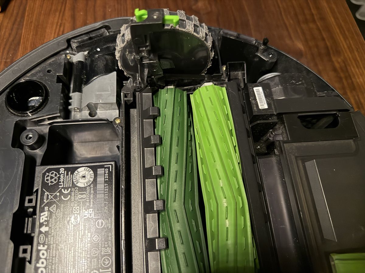 Irobot Aspirateurs & Accessoires: iRobot Roomba j7 Roboterstaubsauger mit Brava Jet m6 – Défectueux à Unterägeri par Andi0056 5