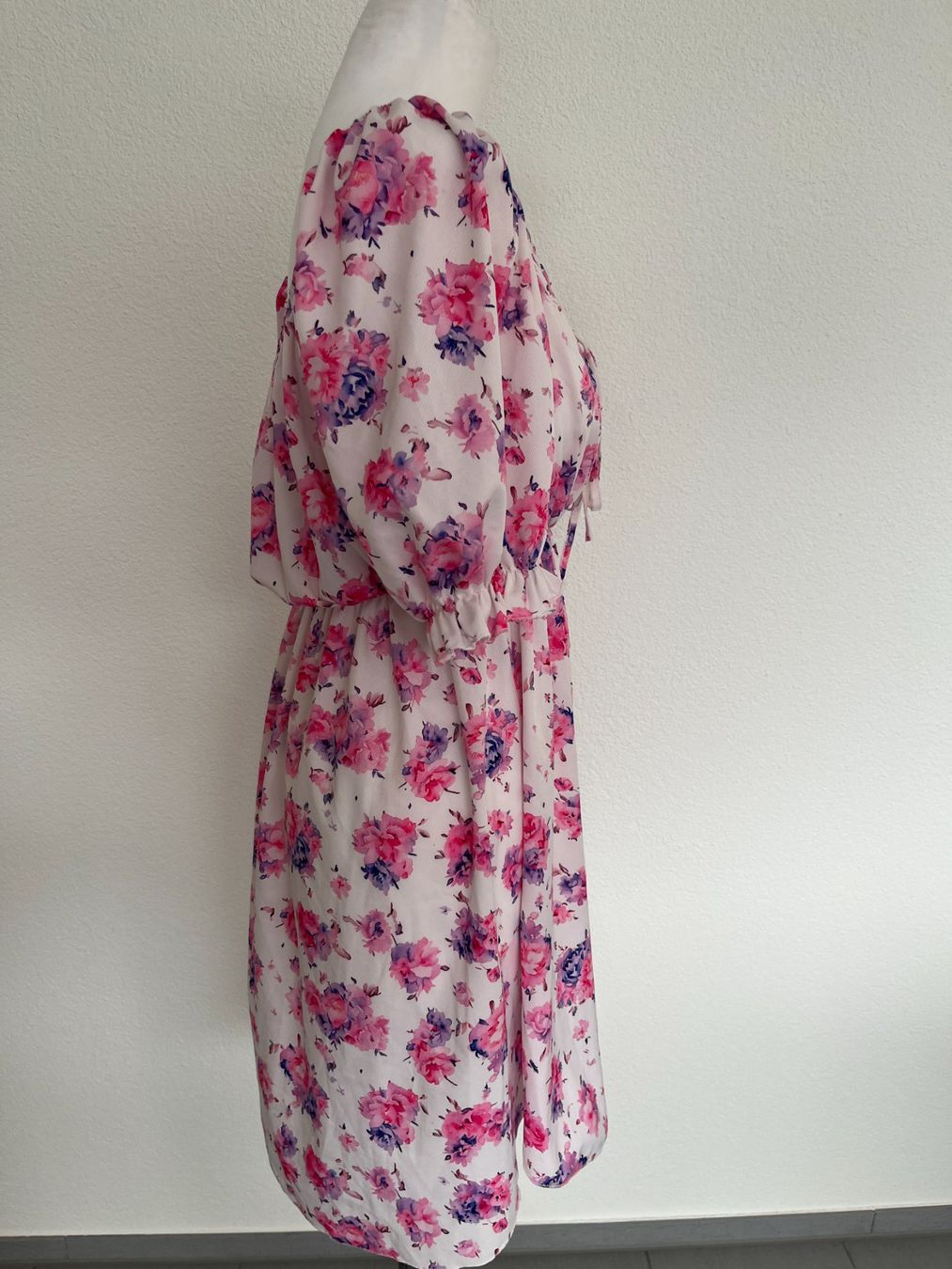 Kleider: Kleid, Viskose, Gr. S-M, NEU – Neu und originalverpackt aus Interlaken von Jasmin_Flower 2