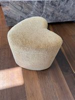 Hocker in Herzform