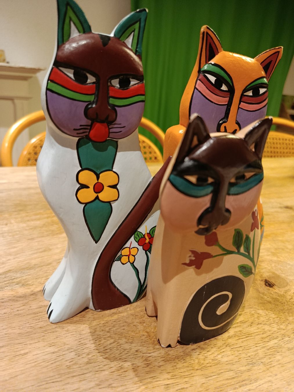 Statuette: Vintage Laurel Burch Style Katzen – Usato da Wattwil venduto da sunicheyenne 1