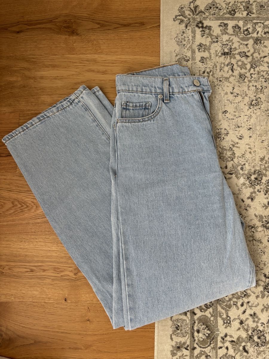 Jeans: Jeans in Light Blue NP: 99.- – Nuovo (secondo la descrizione) da Horgen venduto da lme_8kj7 1