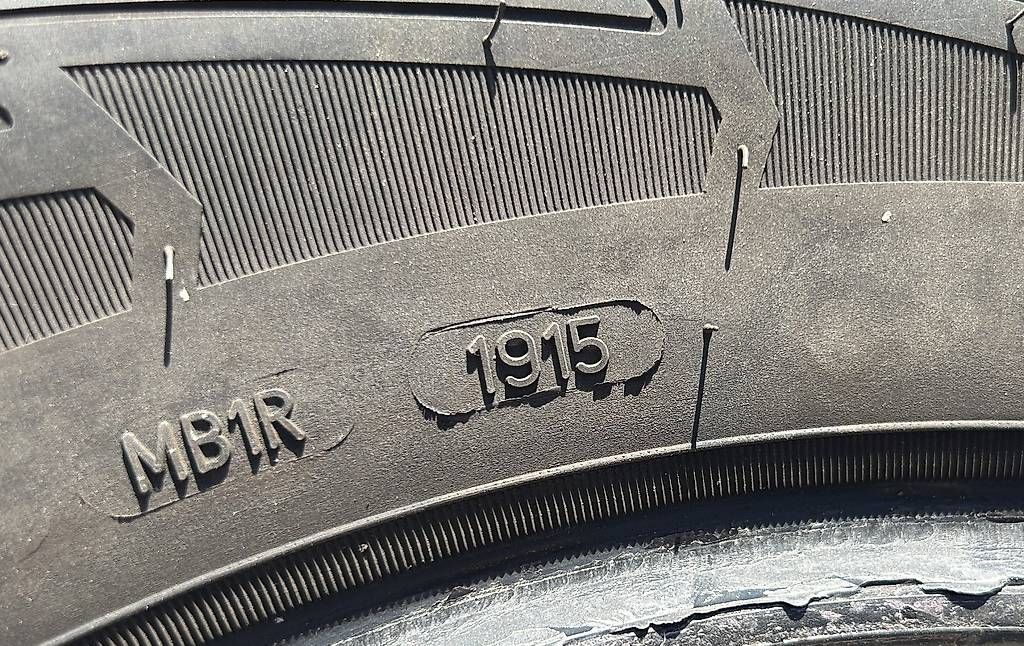 Goodyear Pneus & Kompletträder: Winterpneus Good Year Ultra Grip Performance – Gebraucht aus Mülligen von Mkaccord 2