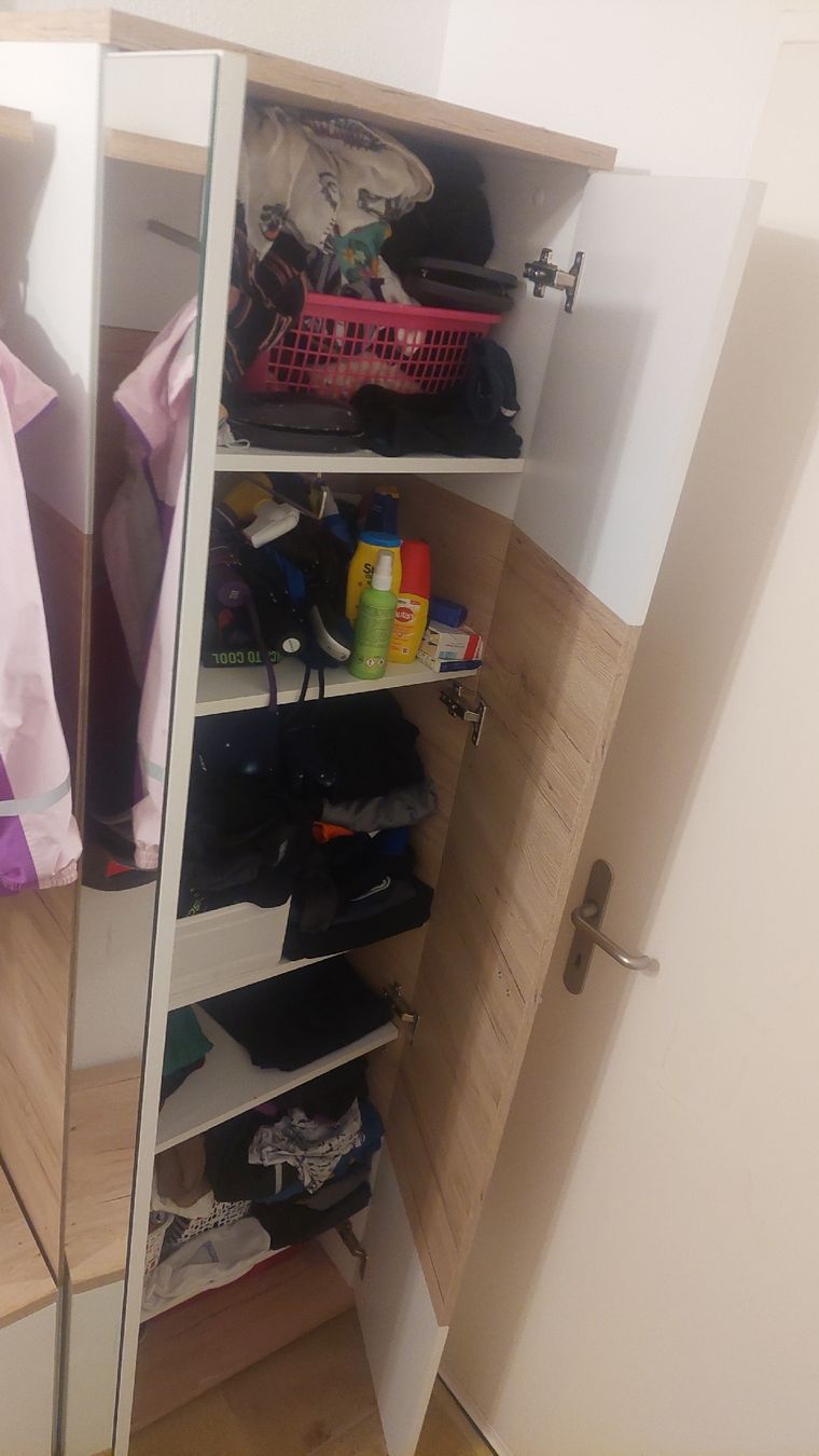 Armadi: Garderobe Schrank – Usato da Volketswil venduto da Anni88 1