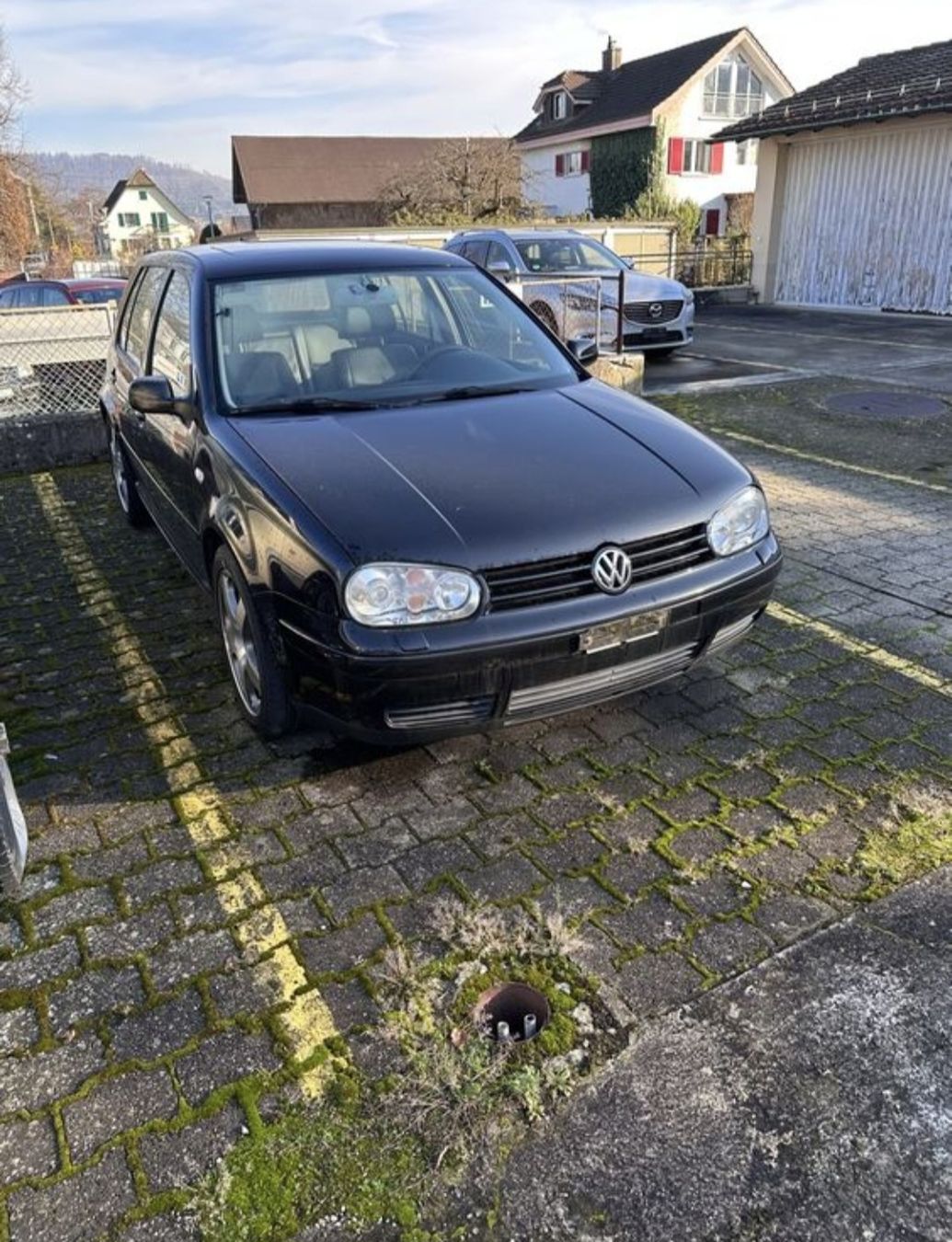 VW Automobili: Vw Golf 4 2.3 Automat – Usato da St gallen venduto da tas_2vw5 1