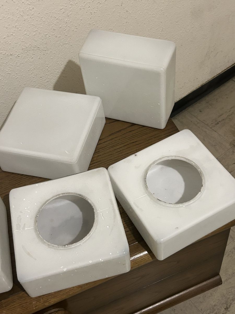 Lampes: Lots de 6 abat-jour cubes blanc opale – D'occasion à Thierrens par Bigla 3