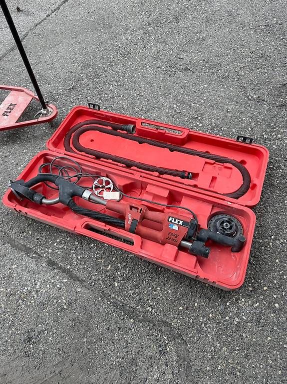 Schleifen & Polieren: Flex Betonschleifer mit Wagen – Gebraucht aus Arosa von bee_m999