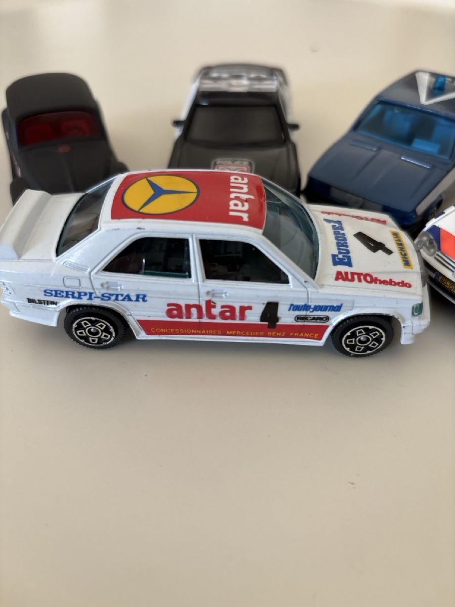Voitures modèles: 5 voitures 1/43  – D'occasion à Lausanne par pabernard 5