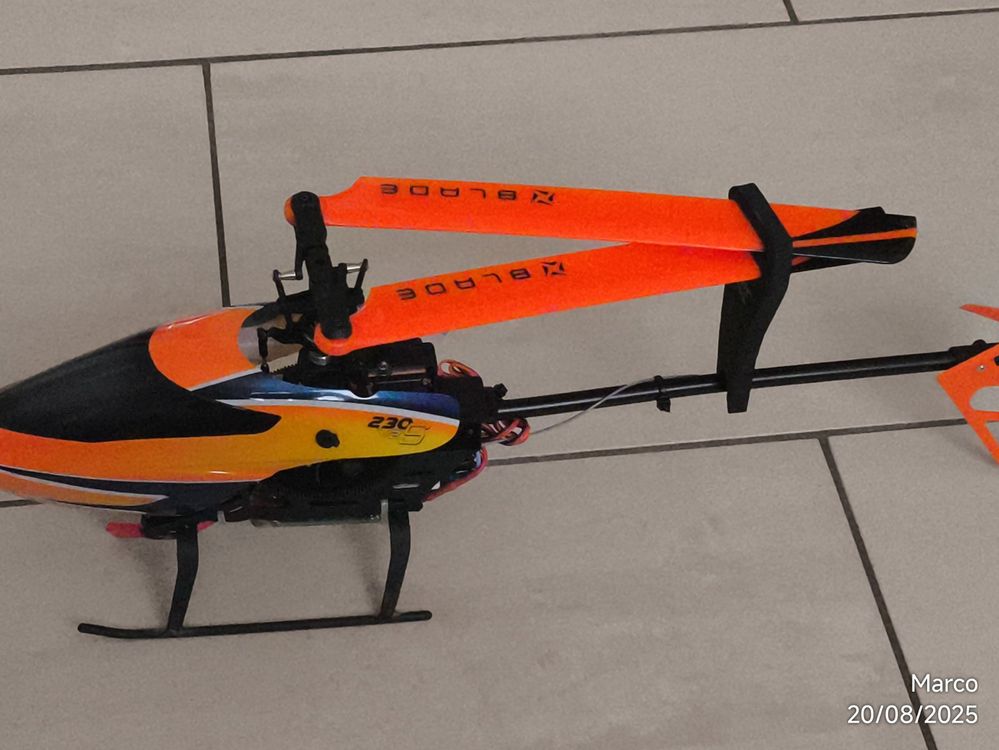 2 Blade Heli srx200 und Blade 230 inkl.viel neues Zubehör (Gebraucht ...