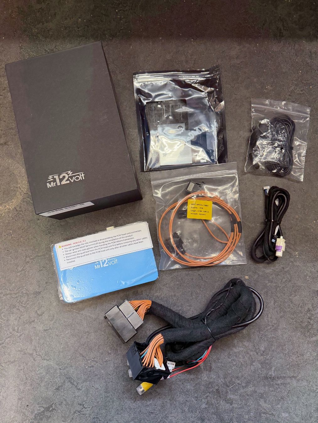 Navigatori: Porsche PCM 3.1 Apple CarPlay  Android Auto Upgrade Mr12Volt – Nuovo (secondo la descrizione) da Lyssach venduto da P-tec 1