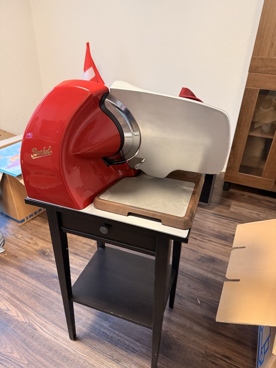 Berkel Elettrodomestici da cucina: Berkel Homeline Aufschnittmaschine – Usato da Hausen am Albis venduto da Charlie-Harper 1