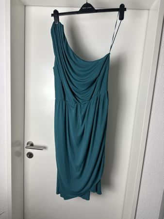 ASOS Curve Kleid, Gr. 48, One Shoulder
