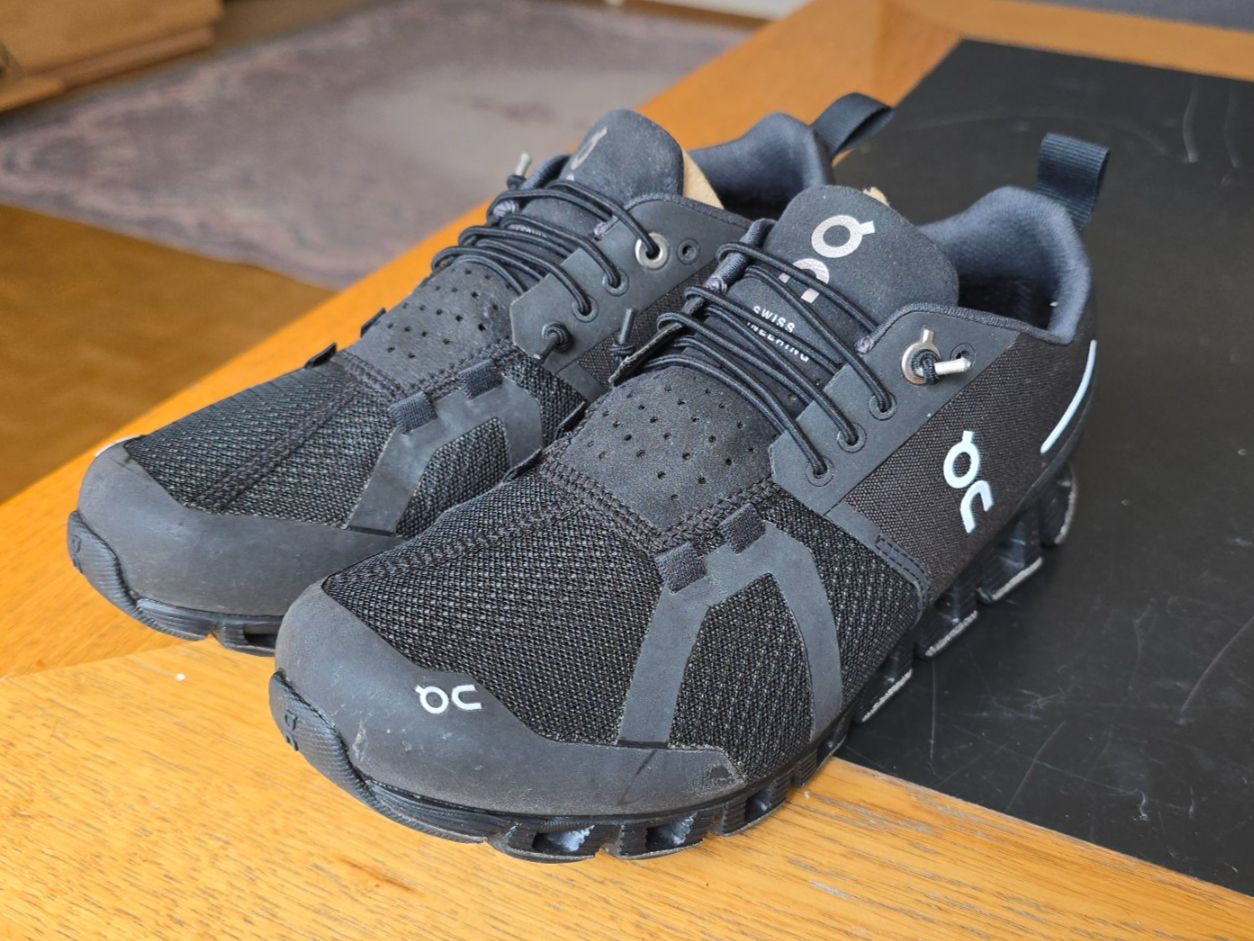 On Scarpe da donna: On Cloud waterproof schuhe EU 36 – Nuovo (secondo la descrizione) da Wallisellen venduto da theblacksheep