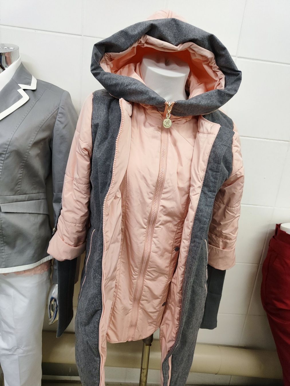 Jacken & Mäntel: Mädchen/ damen  Jacke Gr 160 – Gebraucht aus Langnau am Albis von Judithsebi 2