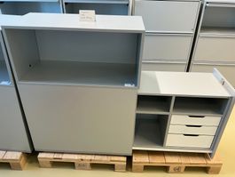 Büroschrank mit Regal