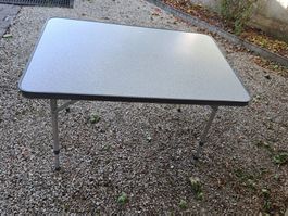Campingtisch  Crespo mit Alugestell, sehr leicht und stabil