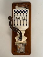 Antike Pe.De. Kaffeemühle Wandmühle Keramik