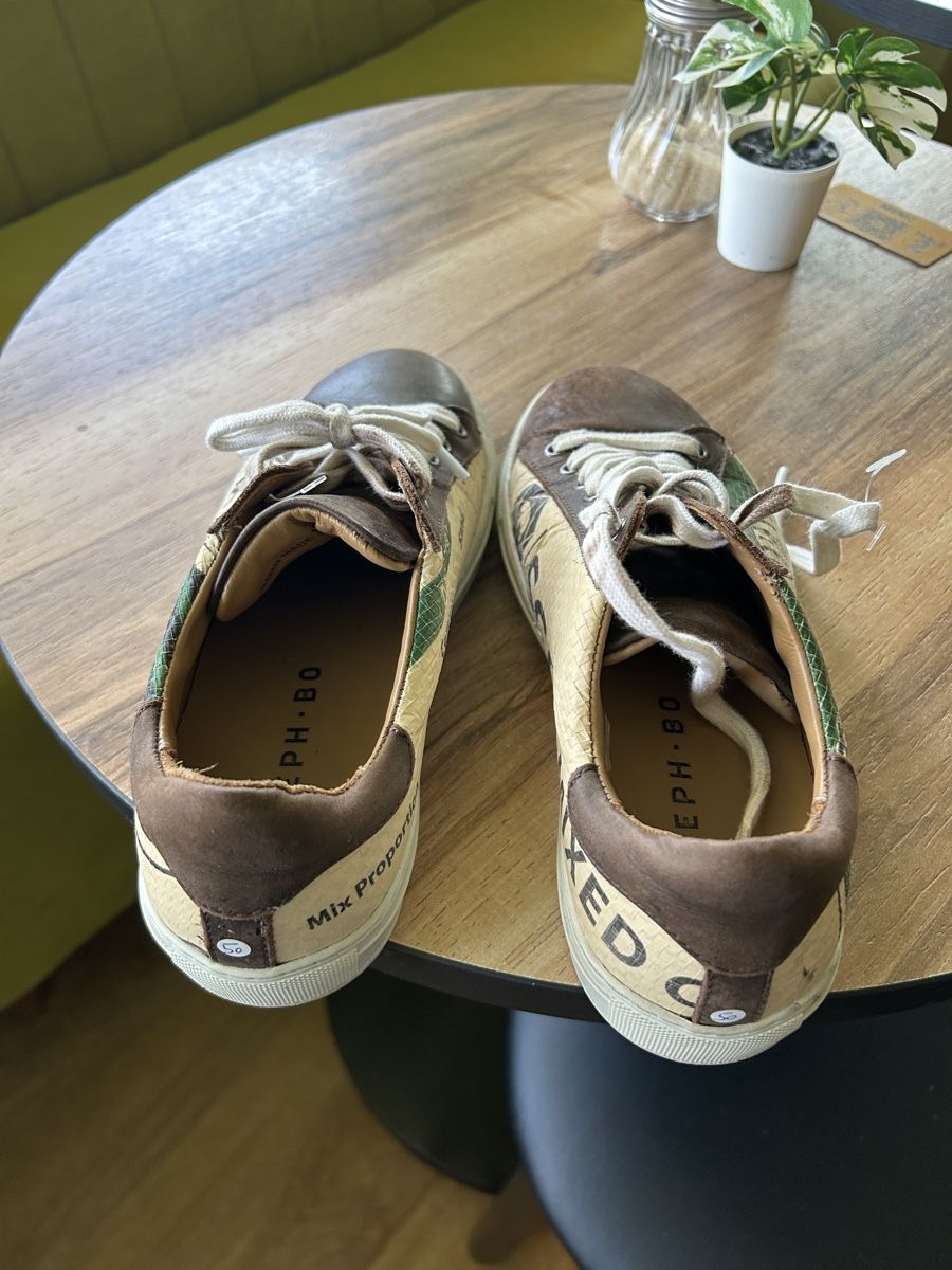 Scarpe da uomo: Sneakers tiger print size 37brown EU – Usato da Zollikofen venduto da Tannaz.k 8