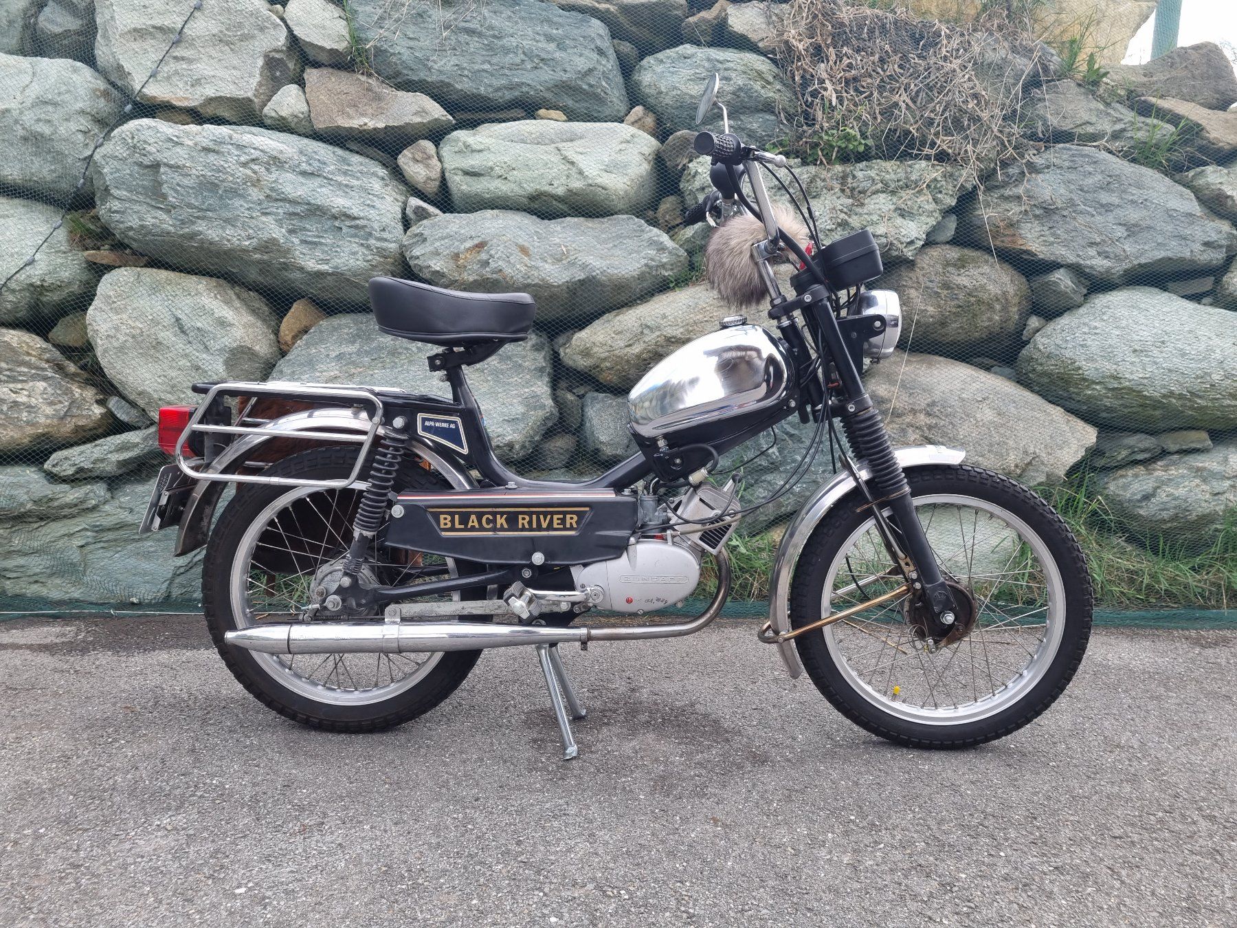Alpa Mofas: ORIGINAL Alpa Black River Zündapp – Gebraucht aus Savièse von Laguinee