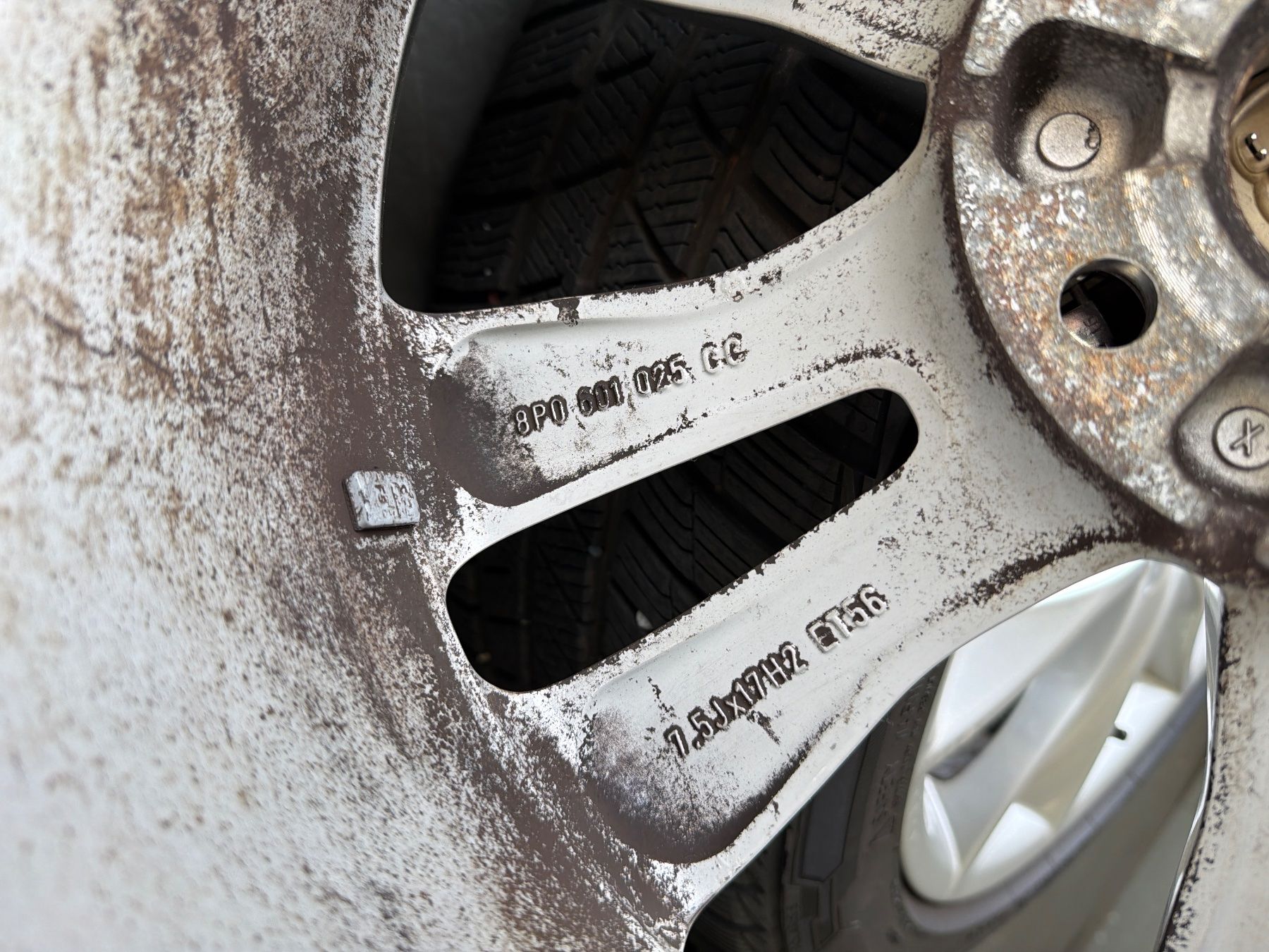 Audi Pneus & Kompletträder: Winterräder Audi A3 8P – Gebraucht aus Rümlang von Pascal8153 6