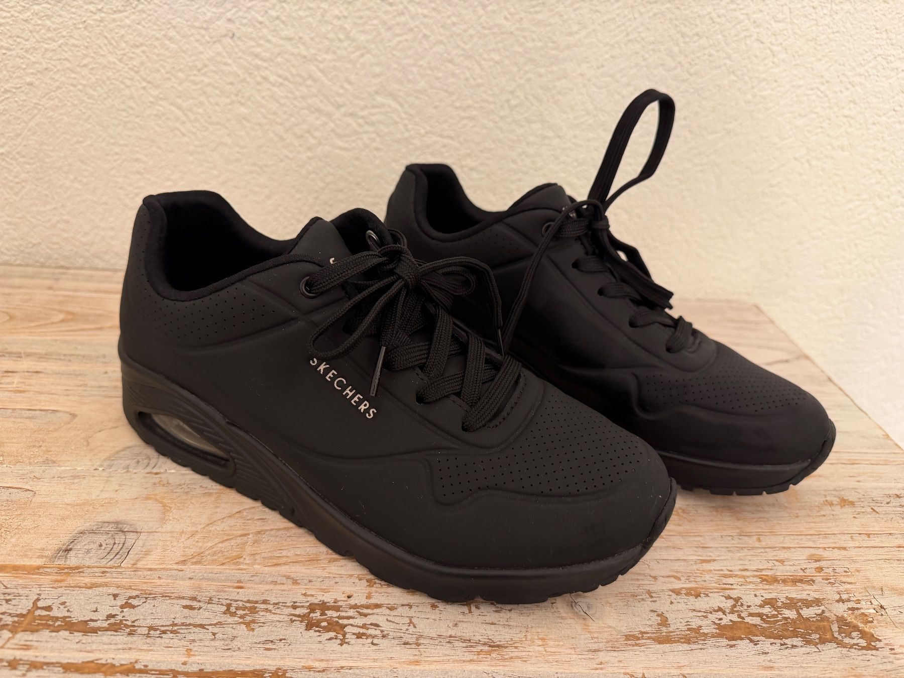 Skechers Chaussures femmes: Damen Sneaker Skechers Grösse 39 – D'occasion à Wolfwil par Inseider12