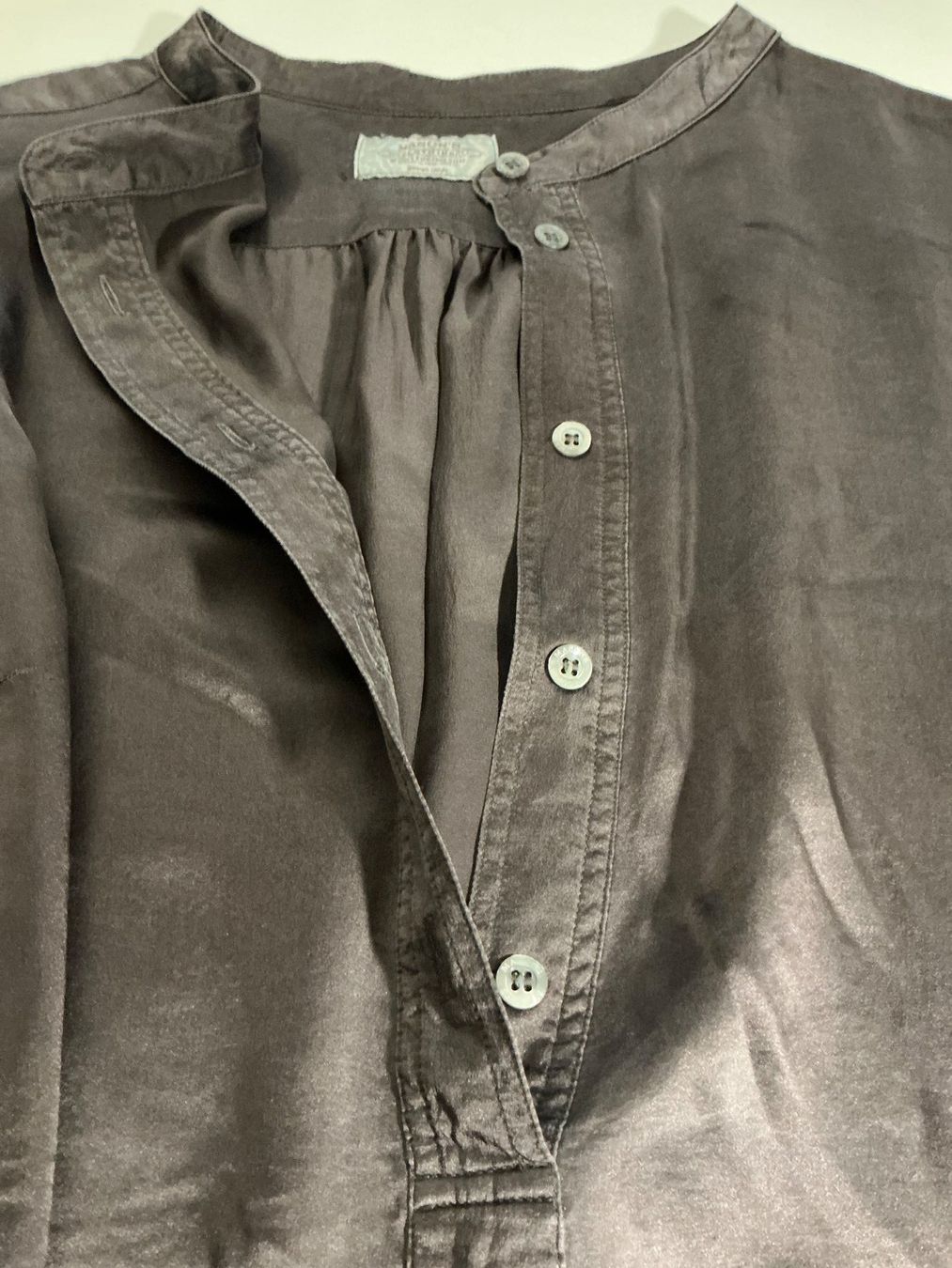 Blusen: Braune Seidenbluse lang, Gr M/L – Gebraucht aus Zumikon von calibru