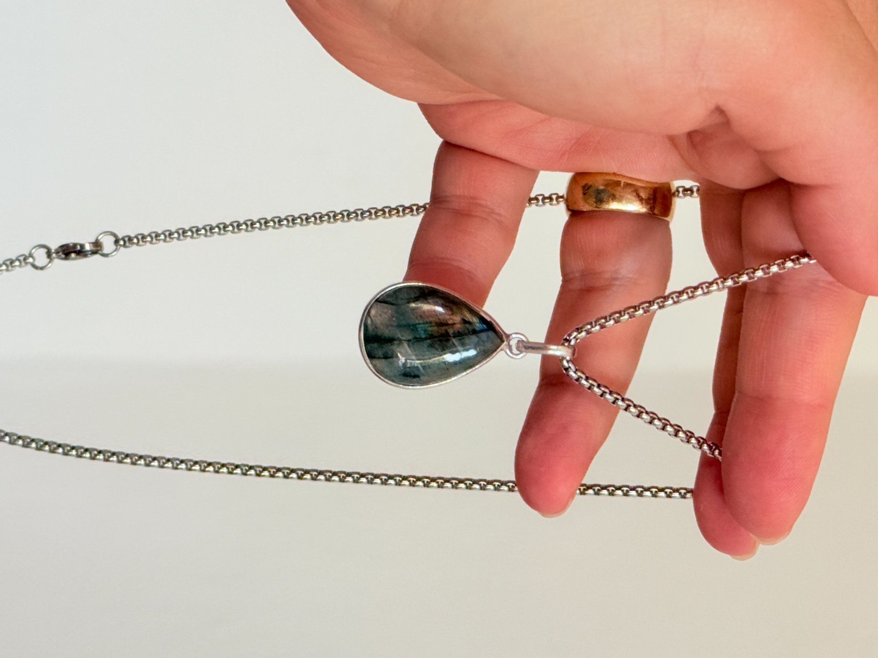 Catenine: Labradorite necklace – Nuovo e nell'imballaggio originale da Genève venduto da AGBERG 8