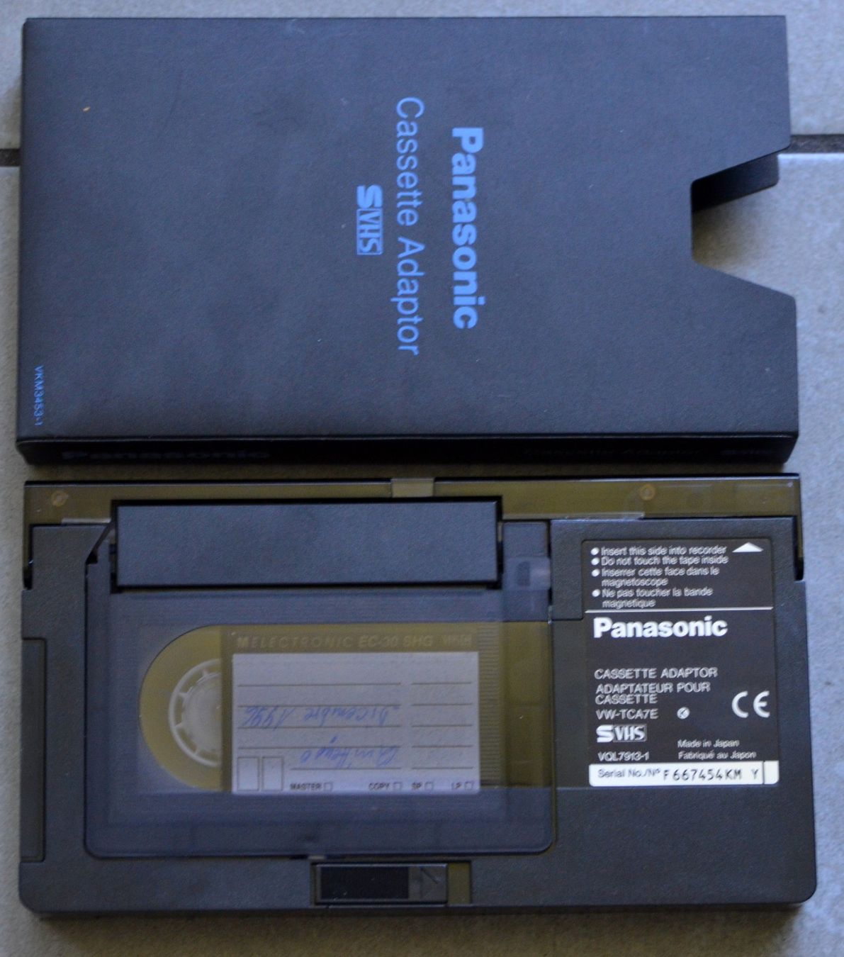 Unità & Adattatore: Panasonic VHS-C  Adapter / Adaptateur cassette – Usato da Collonges venduto da arashee