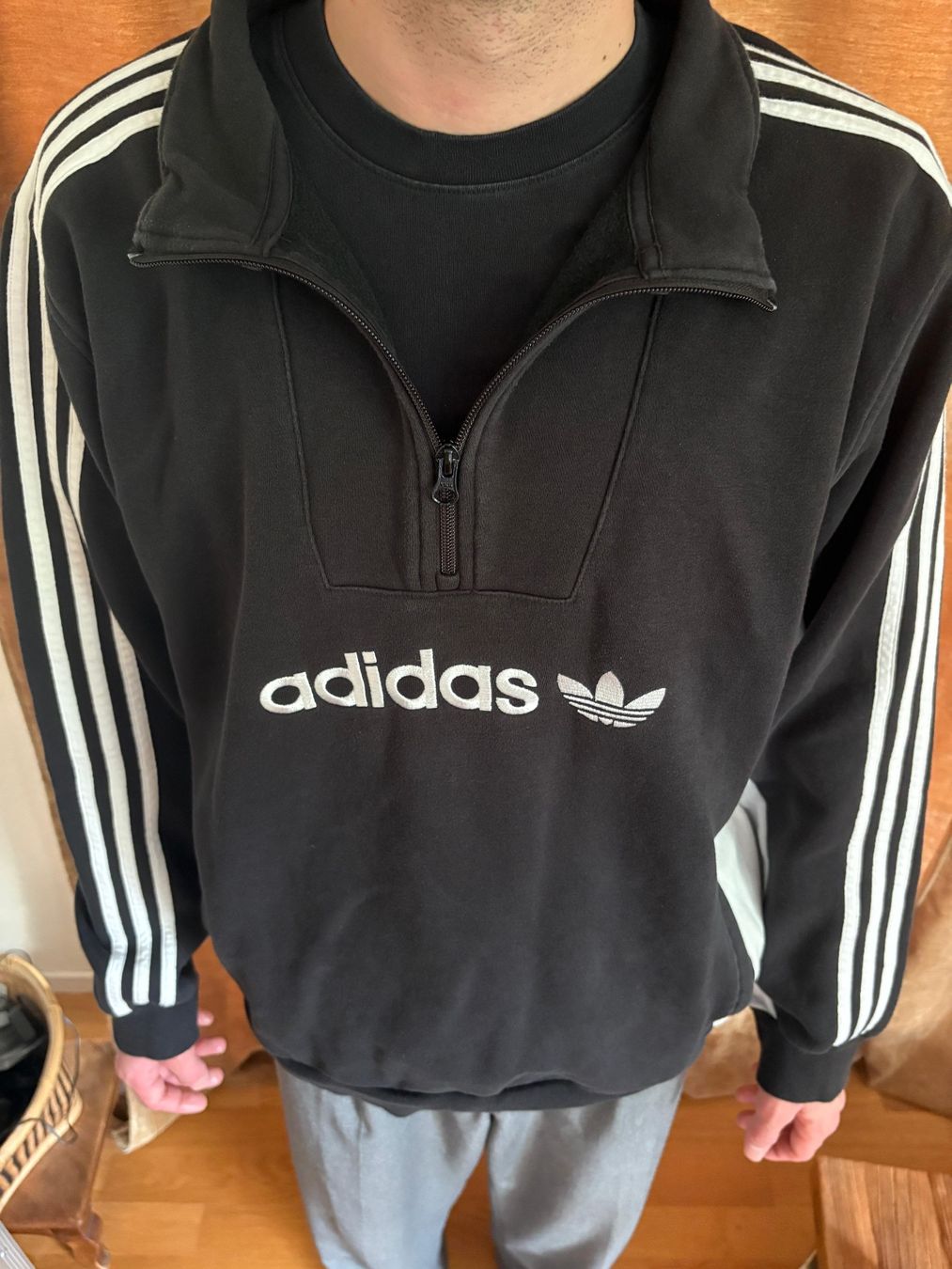 Adidas Tops: Adidas Pullover/Pulli mit Reissverschluss, Grösse L! Top – Gebraucht aus Zürich von ene_wct9