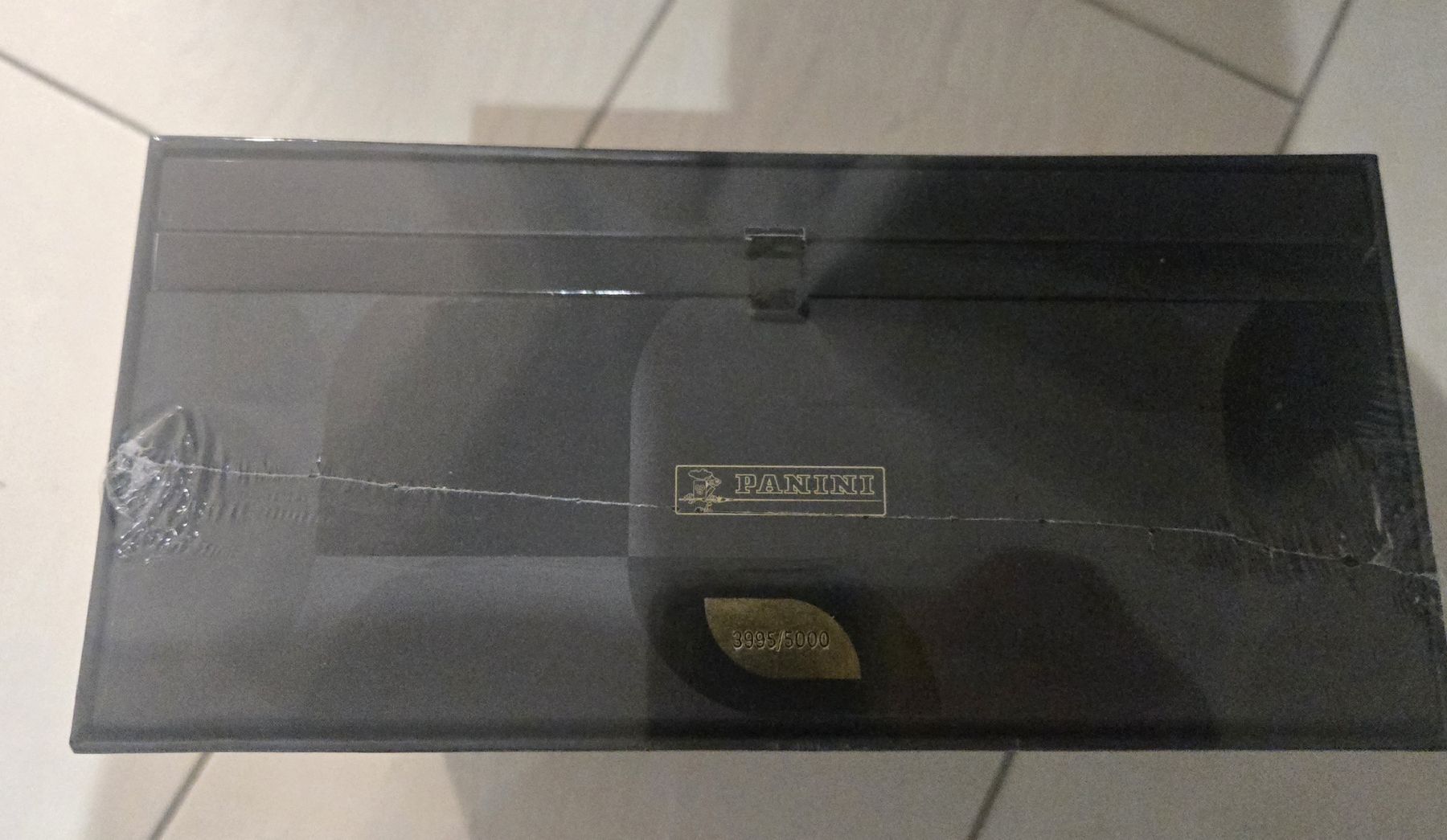 Panini Album: Panini UWC 2026 Limited Treasure Box – Nuovo e nell'imballaggio originale da Wila venduto da Flashing_D 2