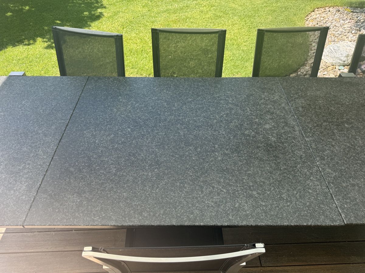 Tavoli: Gartentisch Granit massiv 320 x 90  – Usato da Mörigen venduto da Kummer1 3