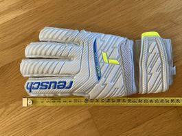 Reusch Torwarthandschuhe Attrakt Grip Grösse 8 weiss