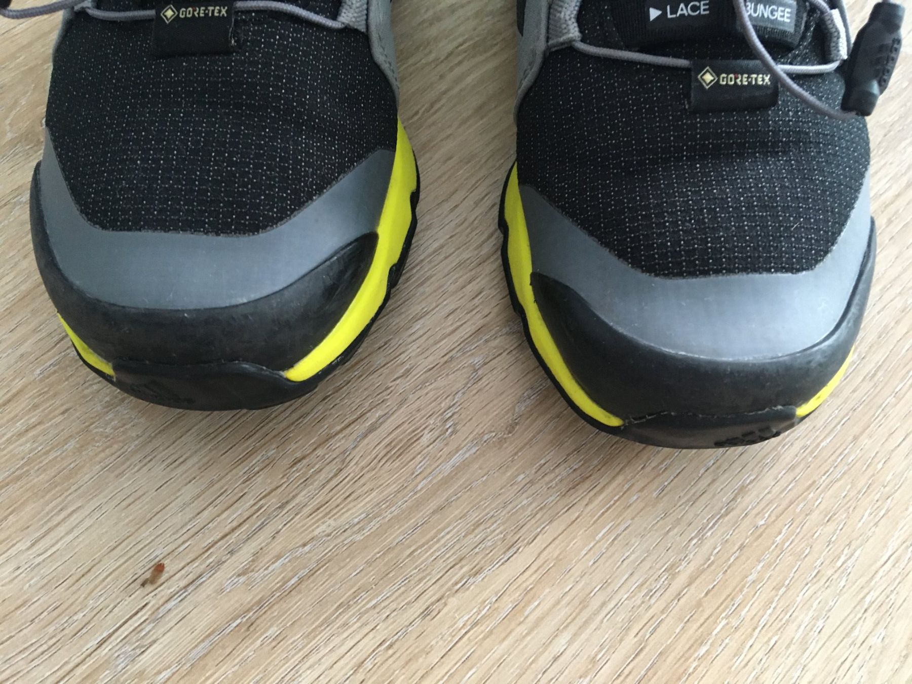 Adidas Chaussures garçon: Adidas Terrex, Grösse 32 – D'occasion à Zumikon par meter03 2