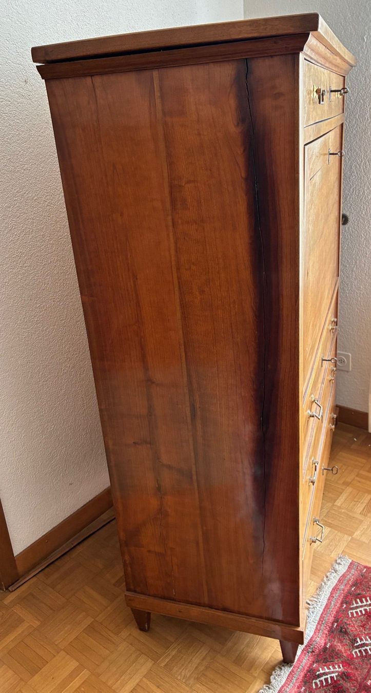 Scrivanie: Antiker Sekretär, Biedermeier – Usato da Gümligen venduto da Roe22 5