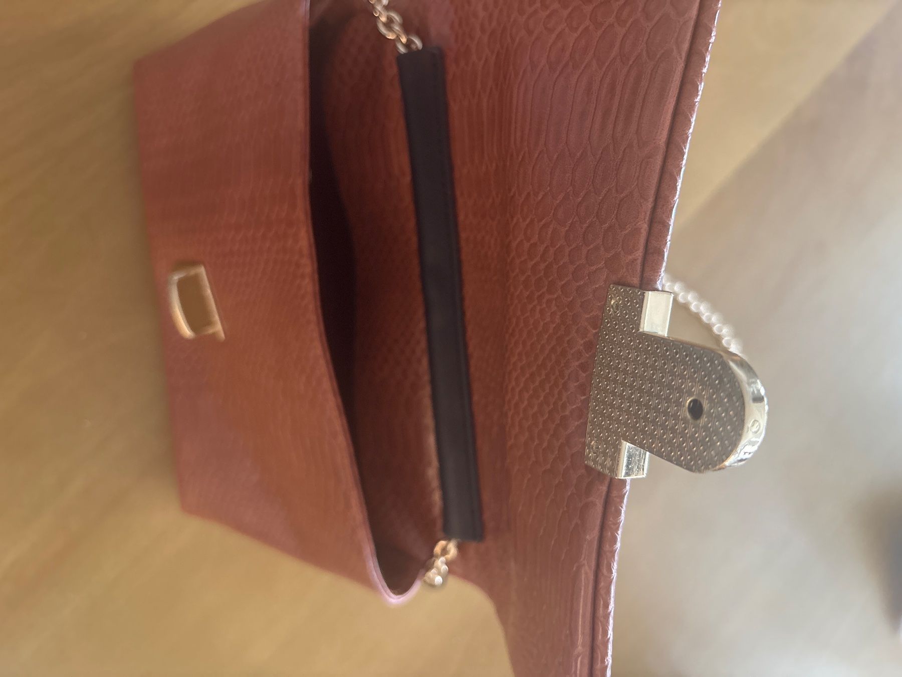Sisley Borse da donna: Sisley Tasche – Nuovo (secondo la descrizione) da Baden venduto da van_k2dq 4