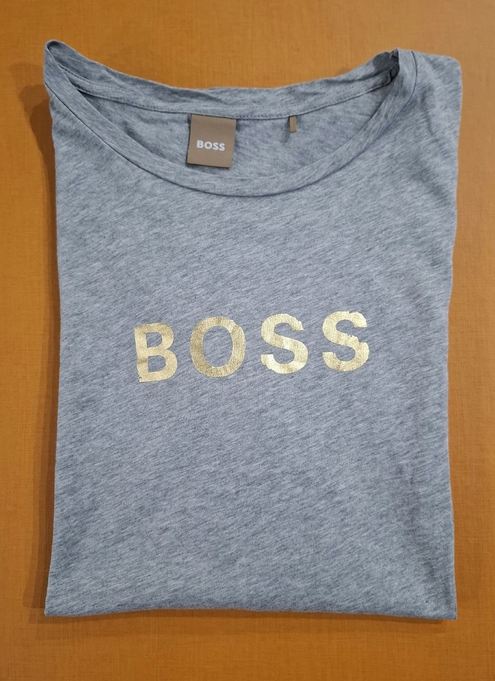 Hugo Boss T-shirt: Boss T- Shirt  Gr. M – Usato da Balzers venduto da mackfose