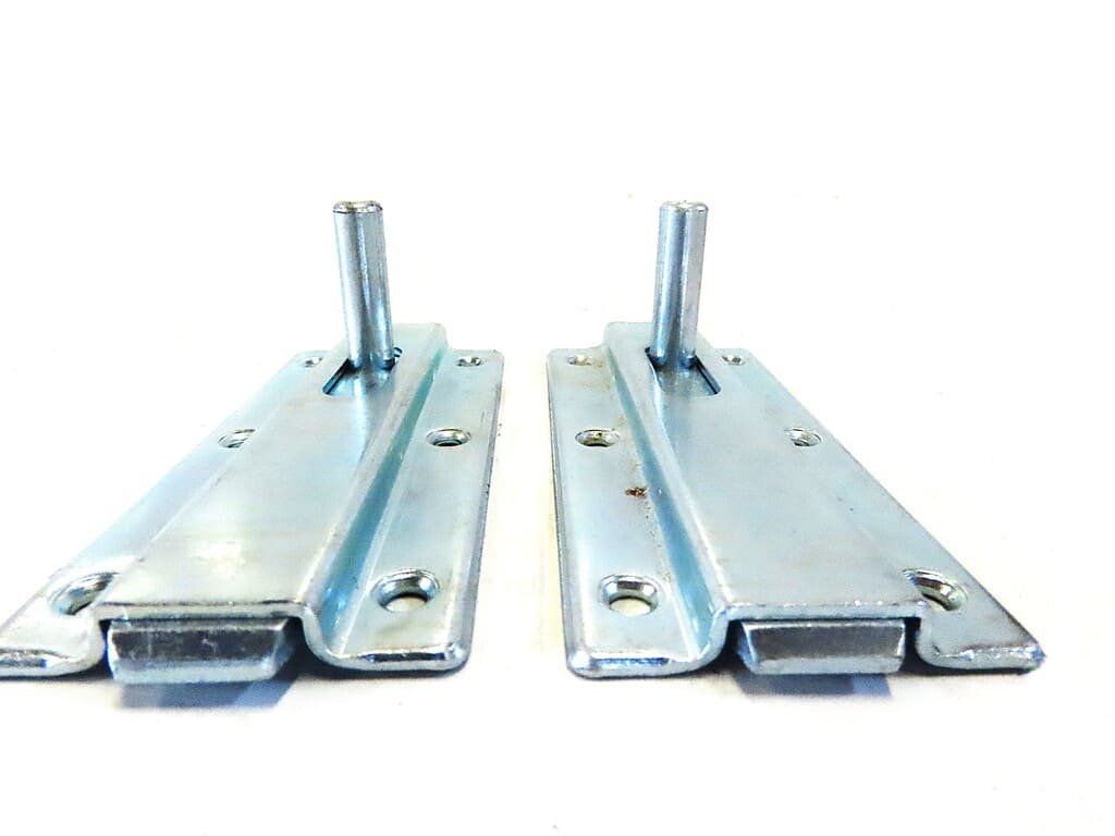 Ferramenta: 2 Schubriegel – Usato da Alpnach-Dorf venduto da Hess-Automobile 1