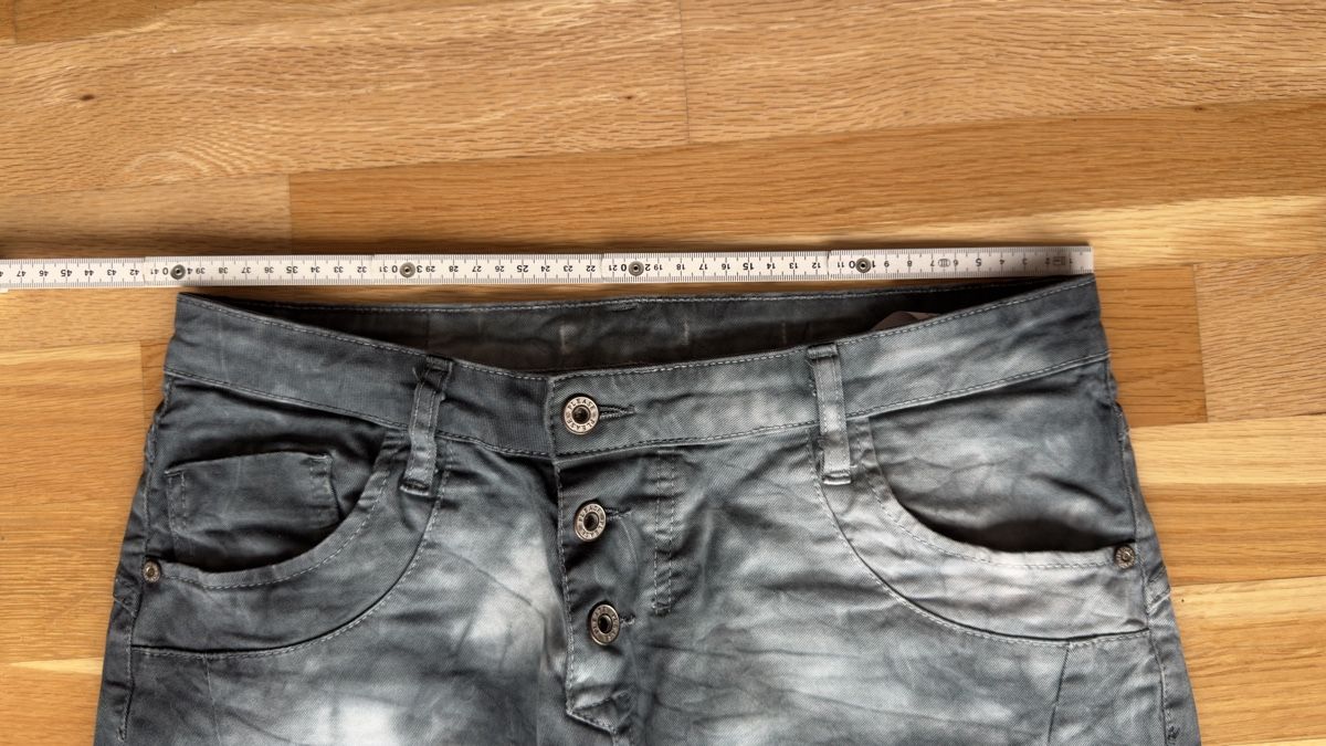 Please Jeans Jeans: Please Jeans – Usato da Oberdiessbach venduto da Chrugeli68 2