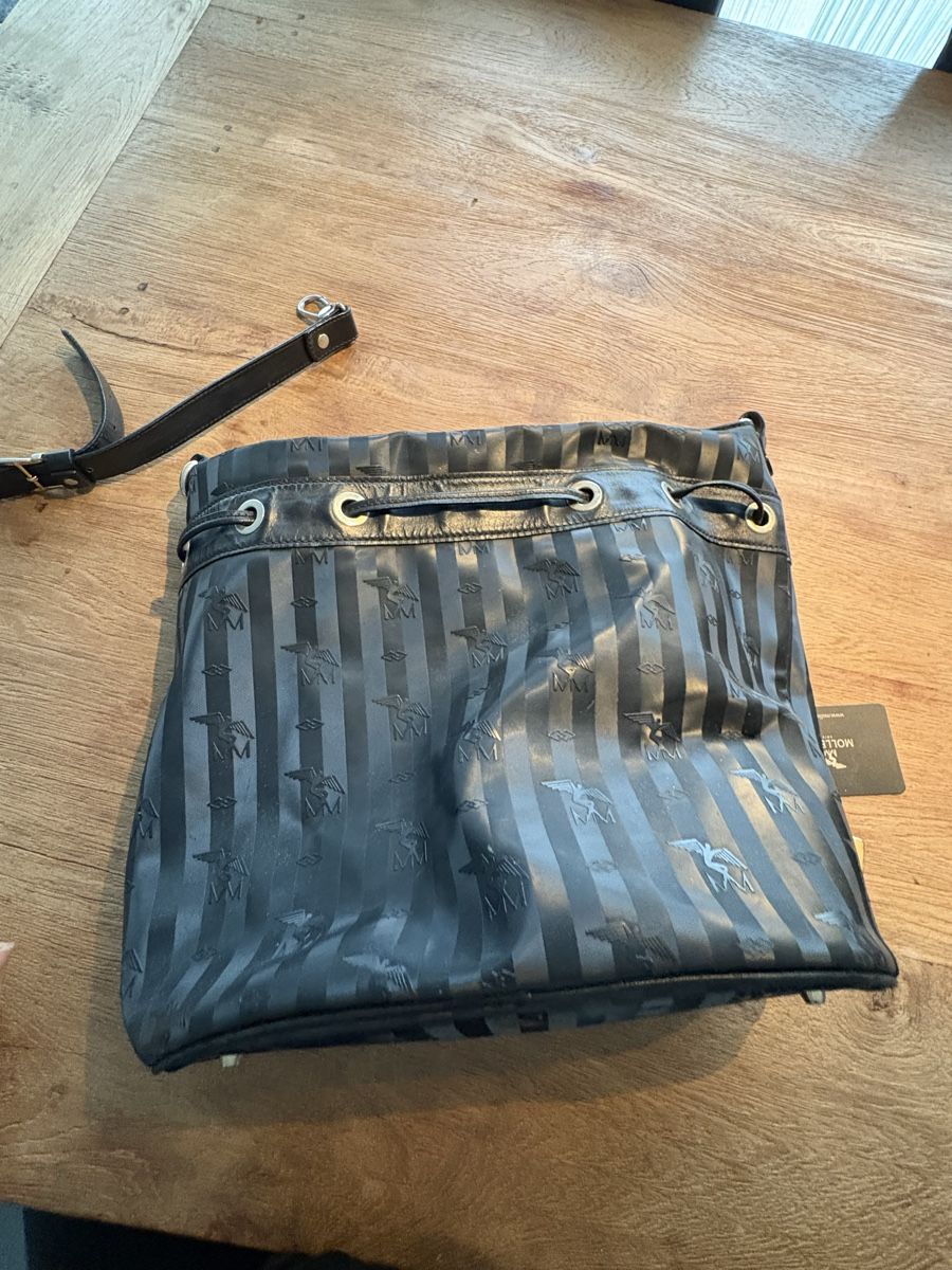 Maison Mollerus Sacs femmes: Maison Mollerus Handbag Black Logo Pattern Used Condition – Défectueux à Dänikon ZH par AnniBee 6