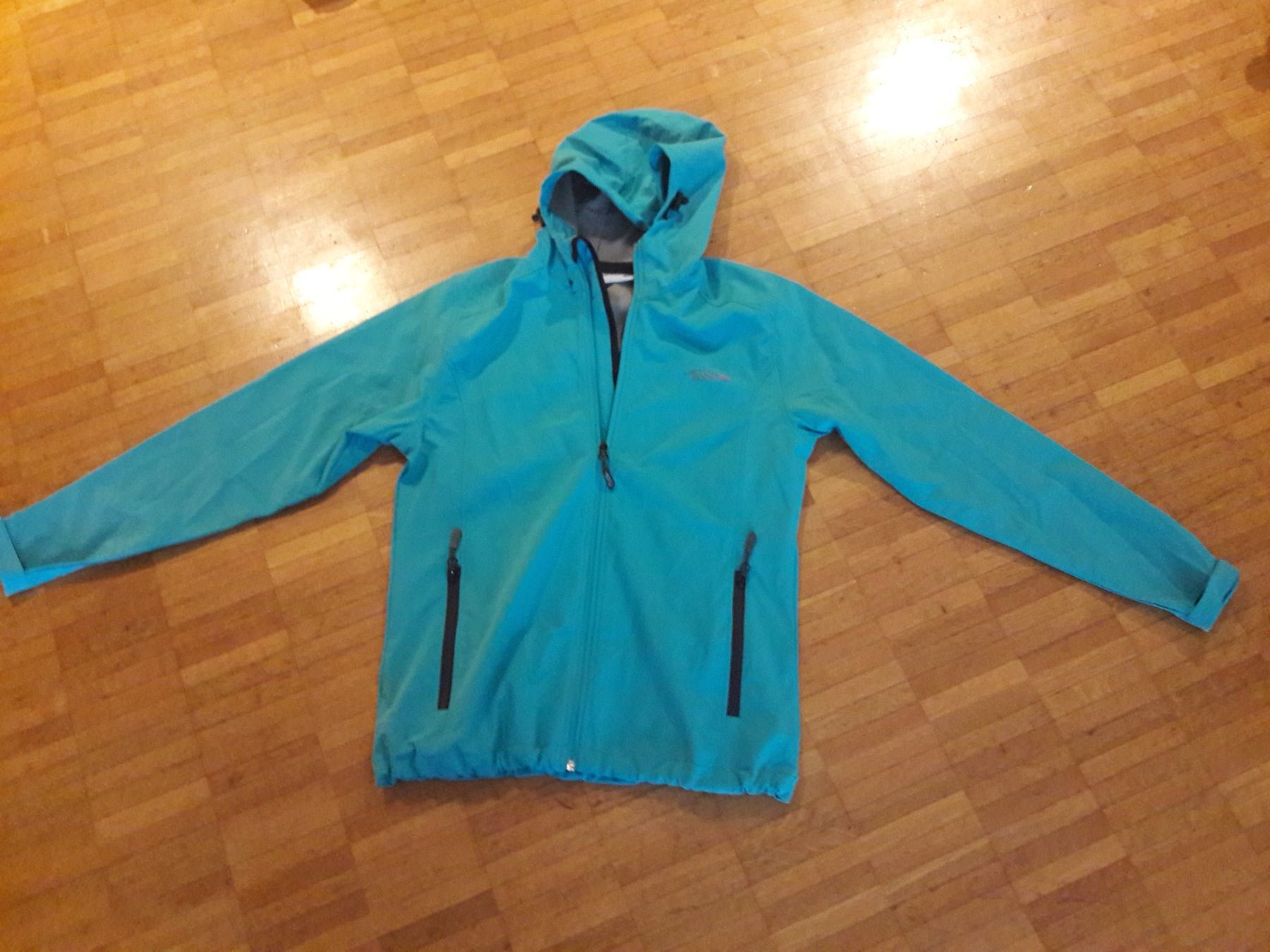 Giacche: JACKE - SOFTSHELL LEICHT - JETON 2000 - Türkis - M – Usato da Luzern venduto da miocarobabbonetoscan 1