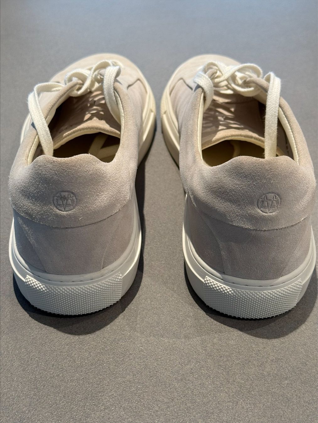 Massimo Dutti Scarpe da uomo: Massimo Dutti Sneaker (Rauleder, Grösse 44) – Usato da Rain venduto da SRIC01 2
