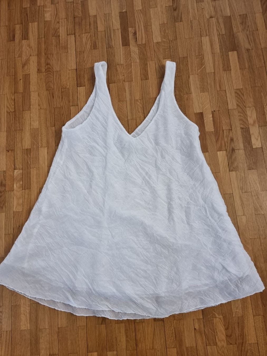 Tops: Top d'été en coton et lin blanc – Gebraucht aus Veyrier von Leilazizou 1