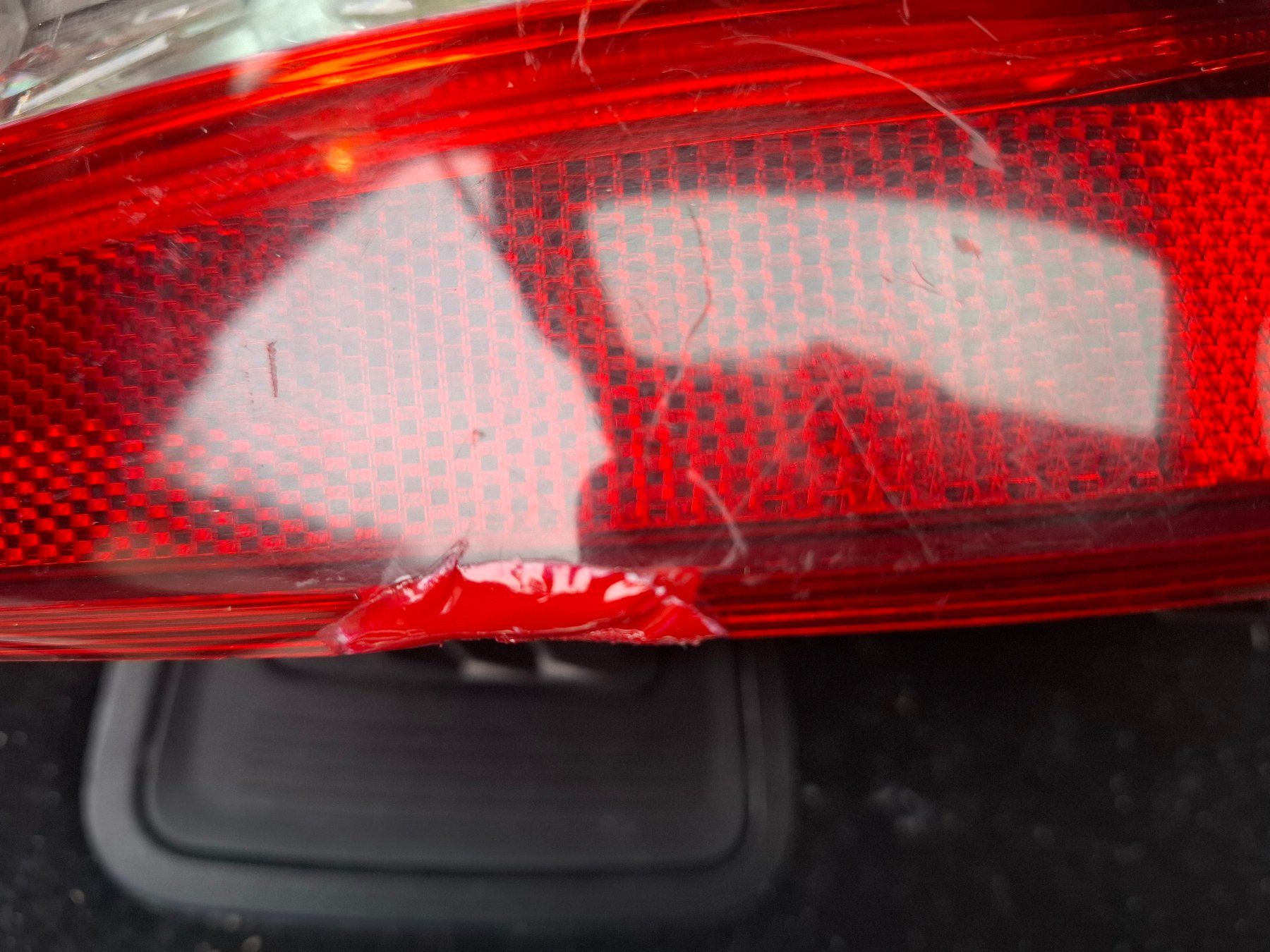 Mercedes-Benz Tutti pezzi di ricambio auto: Mercedes S205 Rückleuchte rechts – Usato da Birmensdorf ZH venduto da Ducati025 3