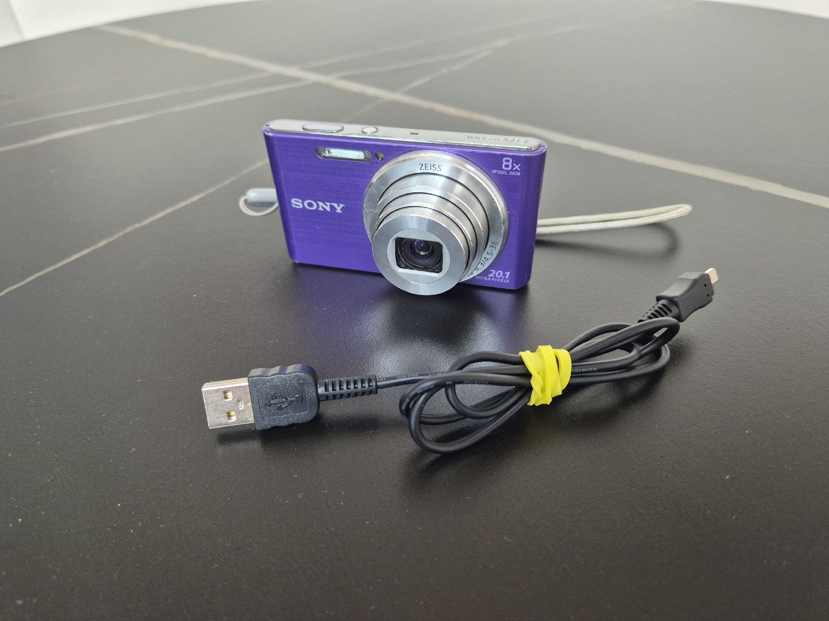 Sony Appareil photo: Digitalkamera – D'occasion à Spiez par LiquidFrog 1
