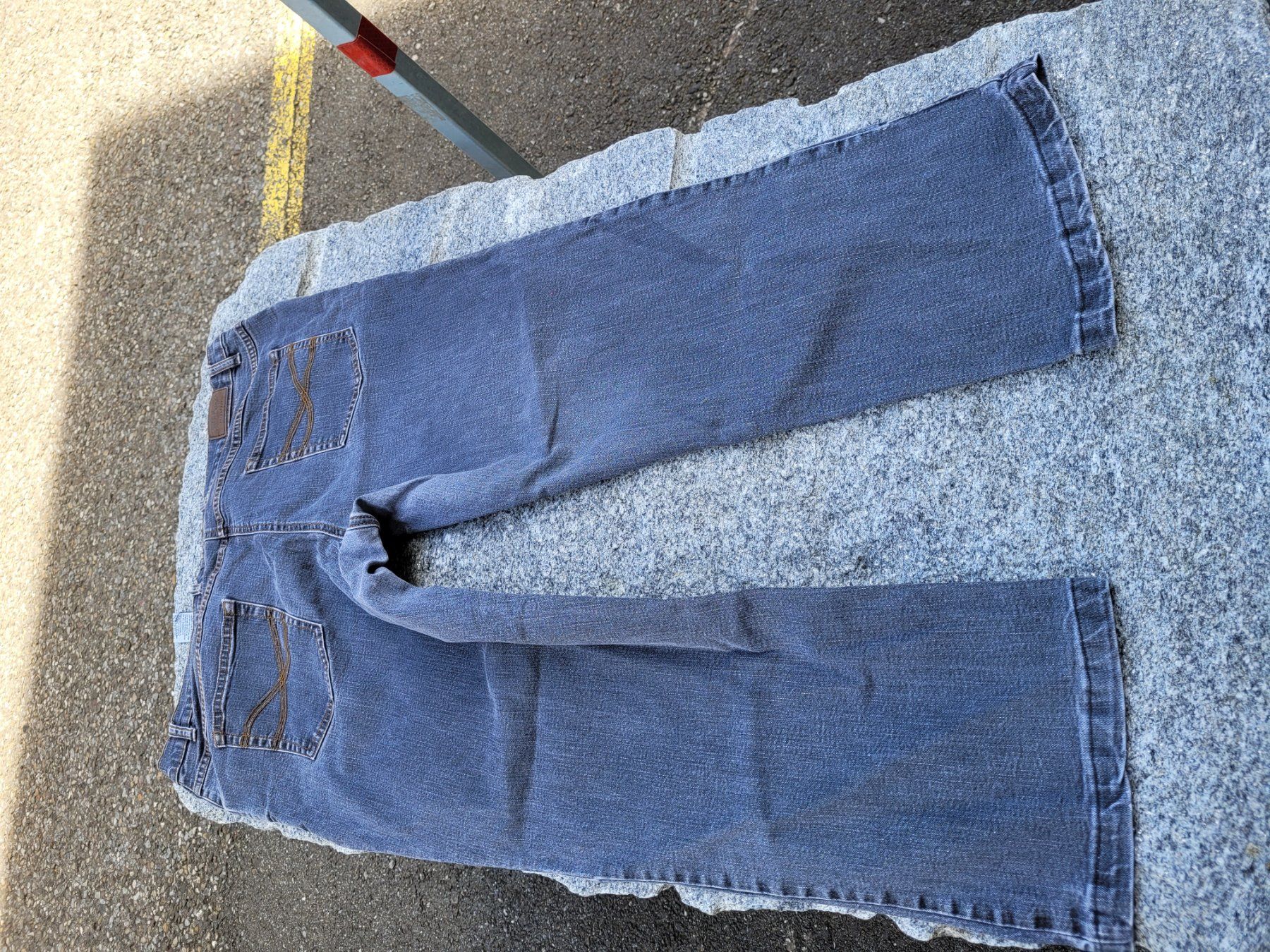 Jeans: Graue Jeans Gr. 50 – Usato da Wangen SZ venduto da smokly01 1