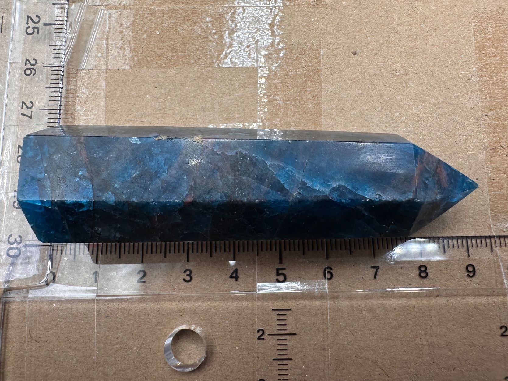 Minerali & Pietre curative: Blauer Apatit Obelisk, Turm, Spitze – Nuovo e nell'imballaggio originale da Männedorf venduto da Handschmeichler 3