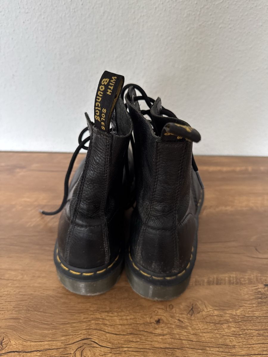 Dr. Martens Damenschuhe: Dr. Martens 1460 Pascal, bottes en cuir noir, taille 41 – Gebraucht aus Brügg BE von Goob 2