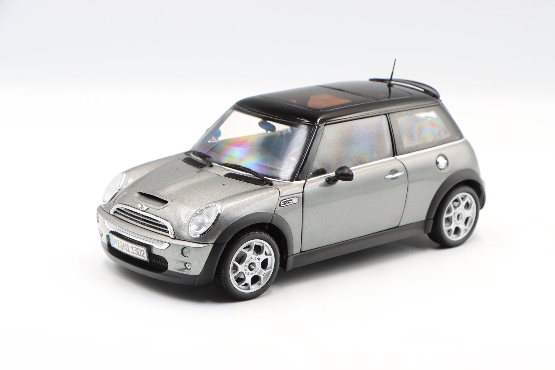 Cooper Modellautos: Mini Cooper S 2002 1:18 Kyosho – Neu (gemäss Beschreibung) aus Bühl b.Aarberg von modelldiecast 3