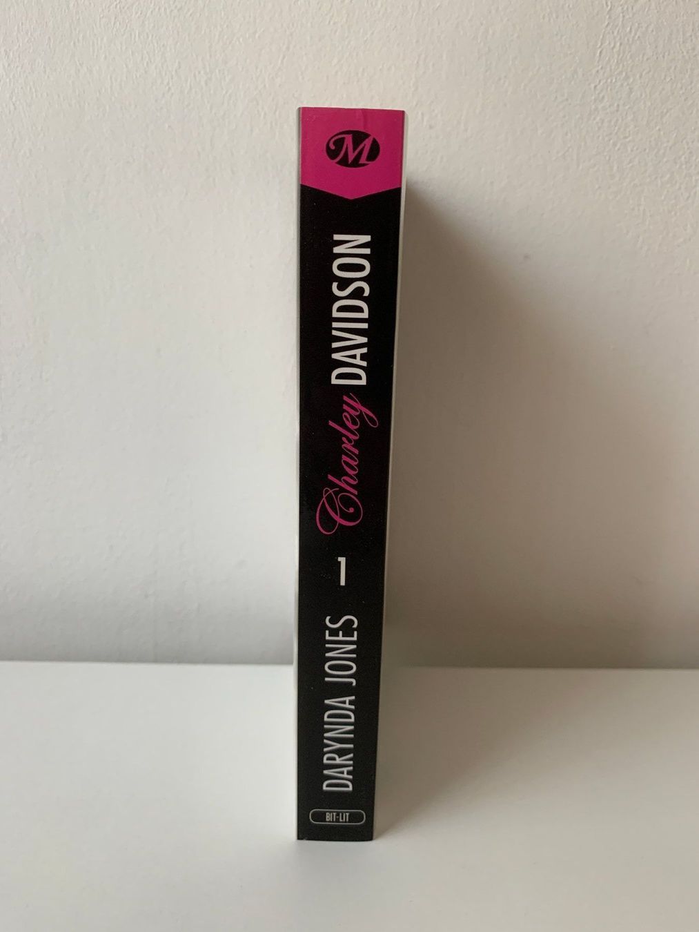 Libri: Charley Davidson, Tome 1 - Darynda Jones – Usato da Petit-Lancy venduto da cinrox 2