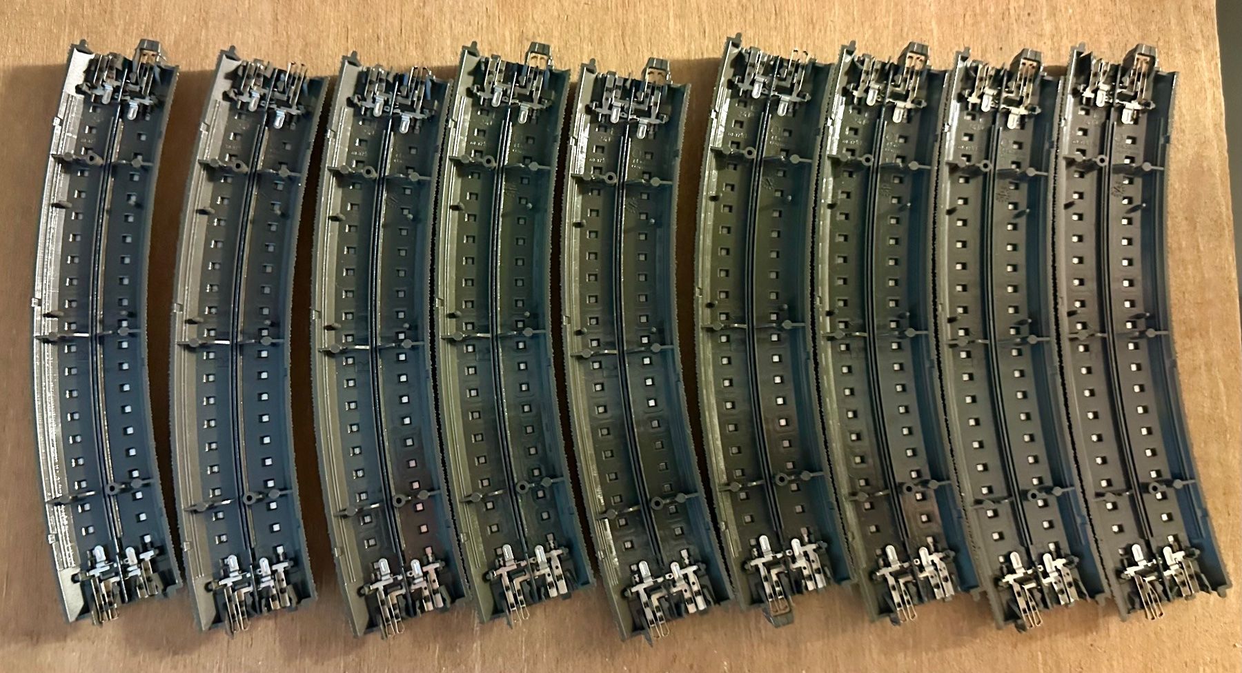 Märklin Modelleisenbahnen: Div. Märklin C Gleise mit Abbrüche – Defekt aus Oftringen von ib.85 5